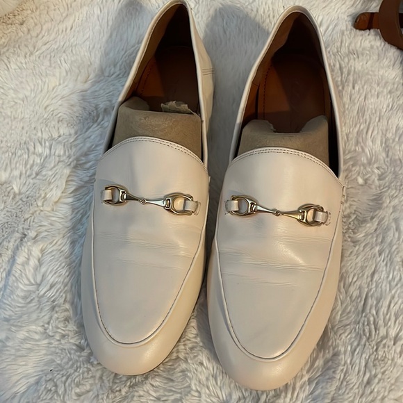 EUC Coach Haley Leather Loafer in Chalk size 8.5 - Picture 1 of 7